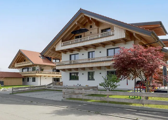 Fenjoy: Ferienapartment Mit Terrasse / Zentral / Bbq