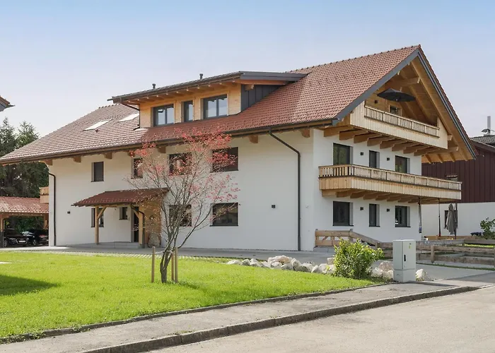 Fenjoy: Ferienapartment Mit Terrasse / Zentral / Bbq
