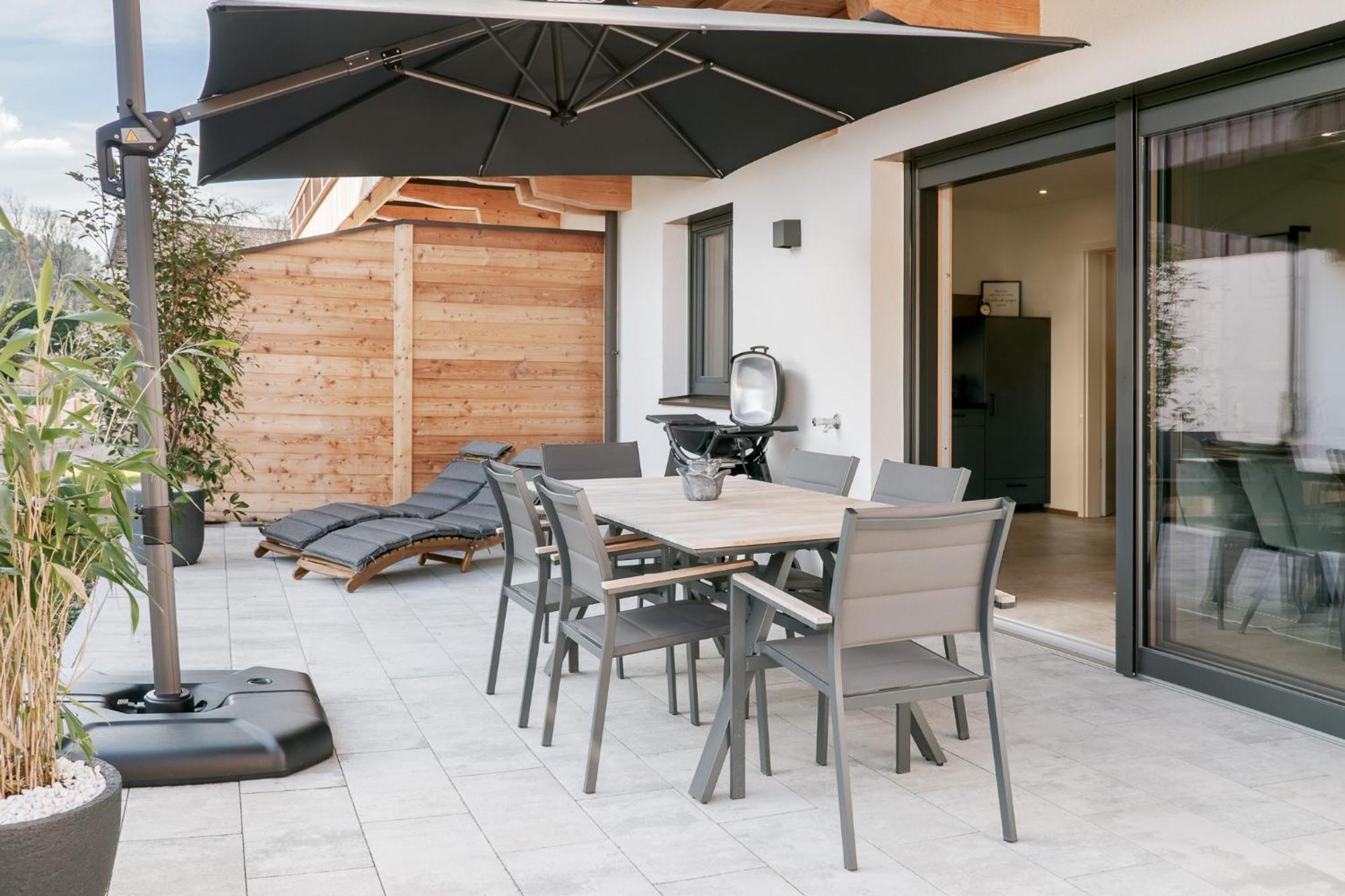 Apartment Fenjoy: Ferienapartment Mit Terrasse / Zentral / Bbq